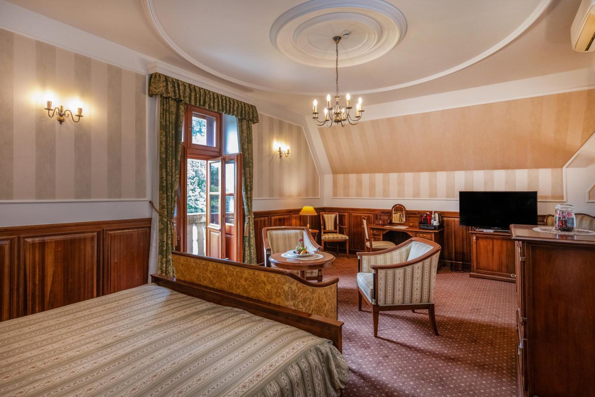 Kastelyhotel Sasvar Resort Parádsasvár المظهر الخارجي الصورة