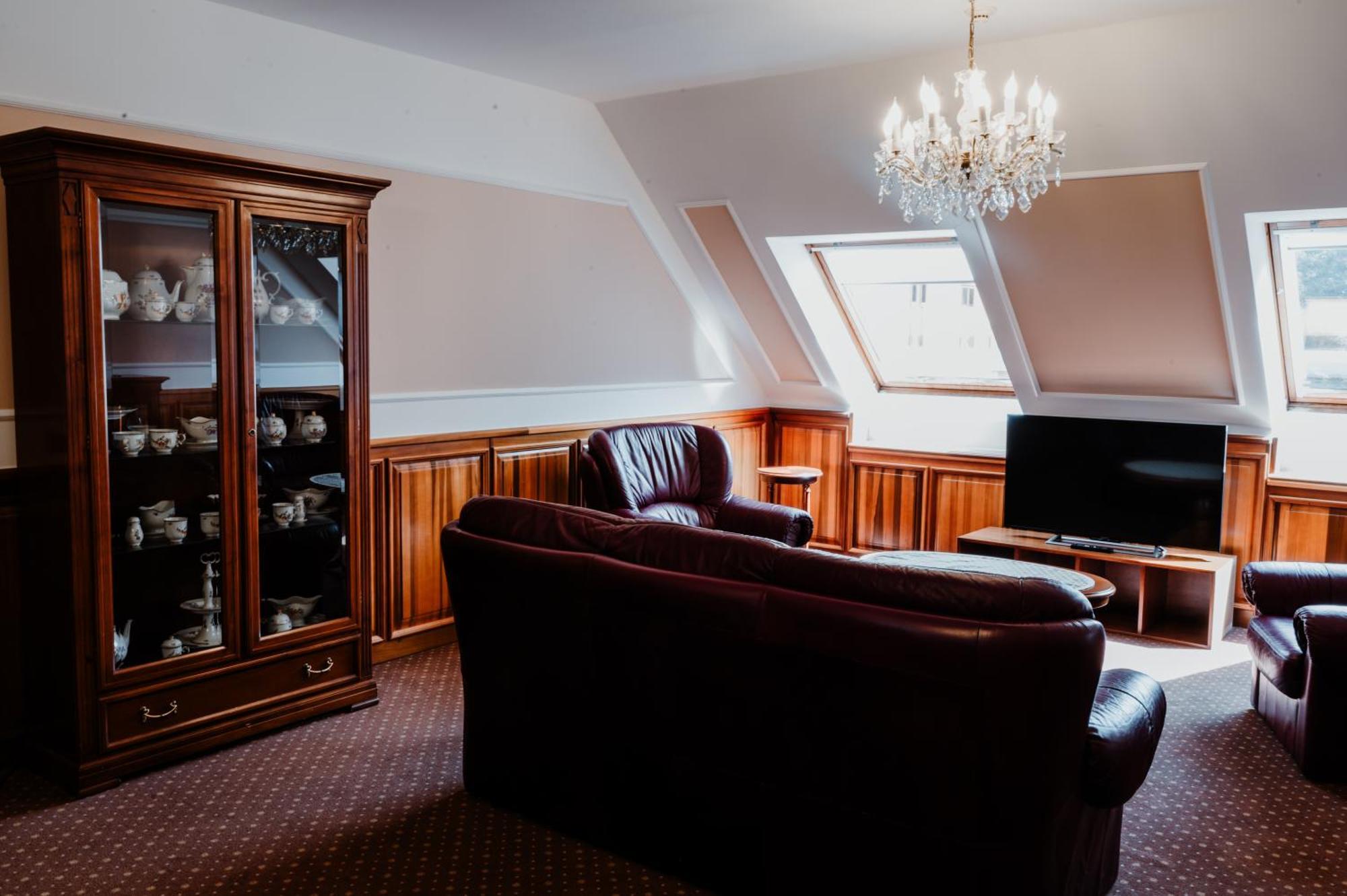 Kastelyhotel Sasvar Resort Parádsasvár المظهر الخارجي الصورة