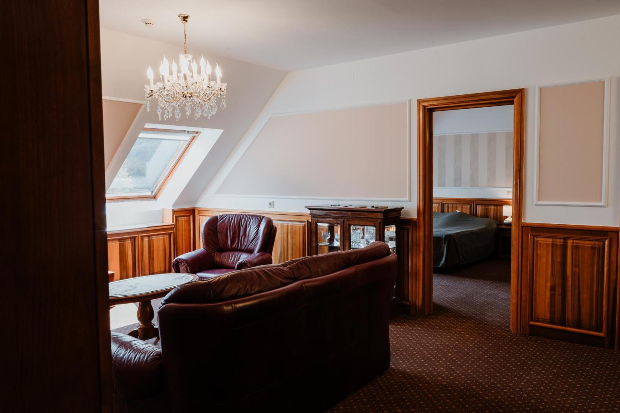 Kastelyhotel Sasvar Resort Parádsasvár المظهر الخارجي الصورة