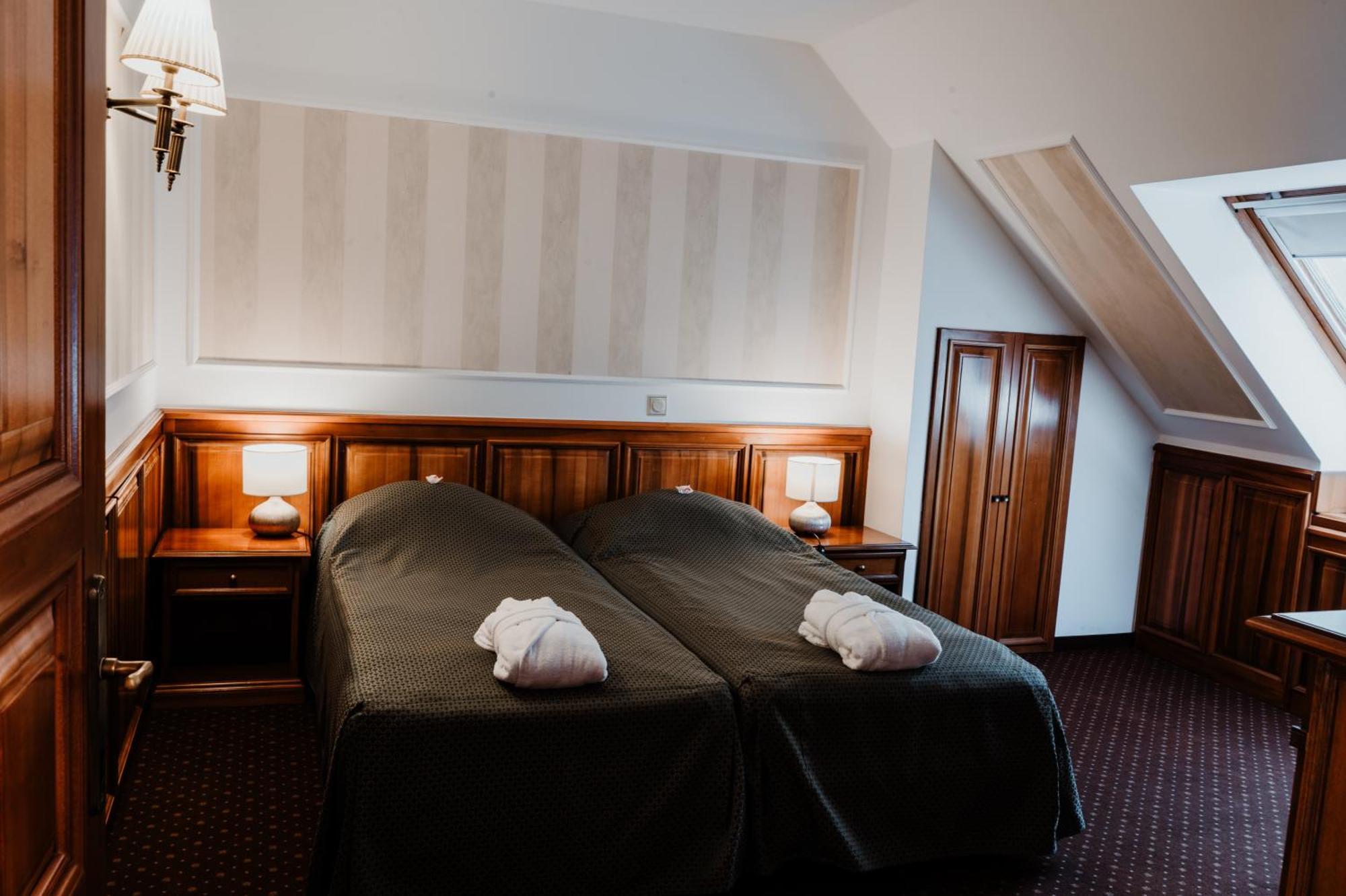 Kastelyhotel Sasvar Resort Parádsasvár المظهر الخارجي الصورة