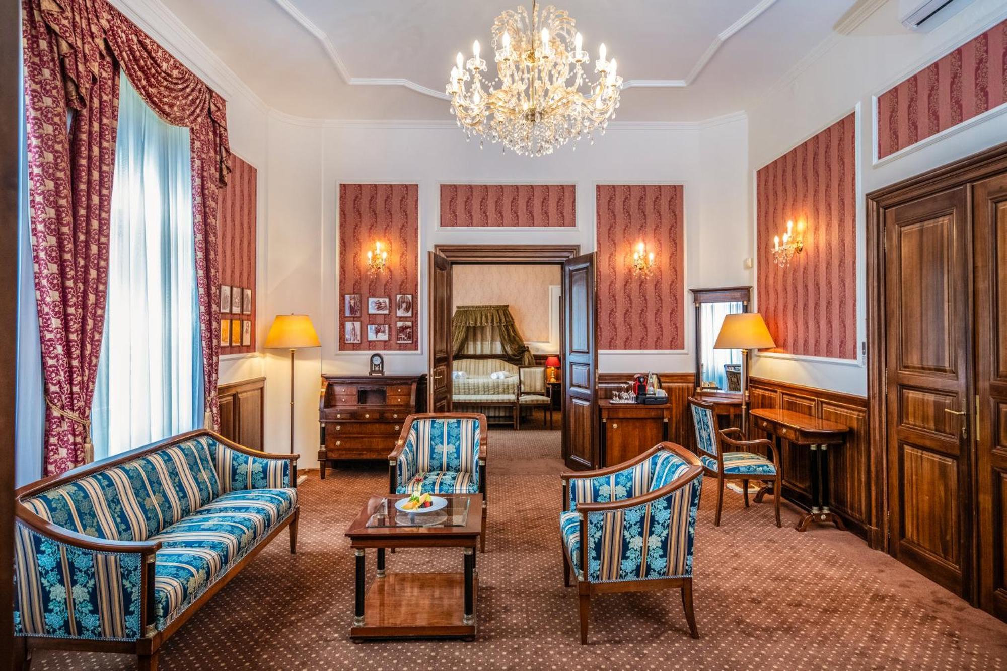 Kastelyhotel Sasvar Resort Parádsasvár المظهر الخارجي الصورة