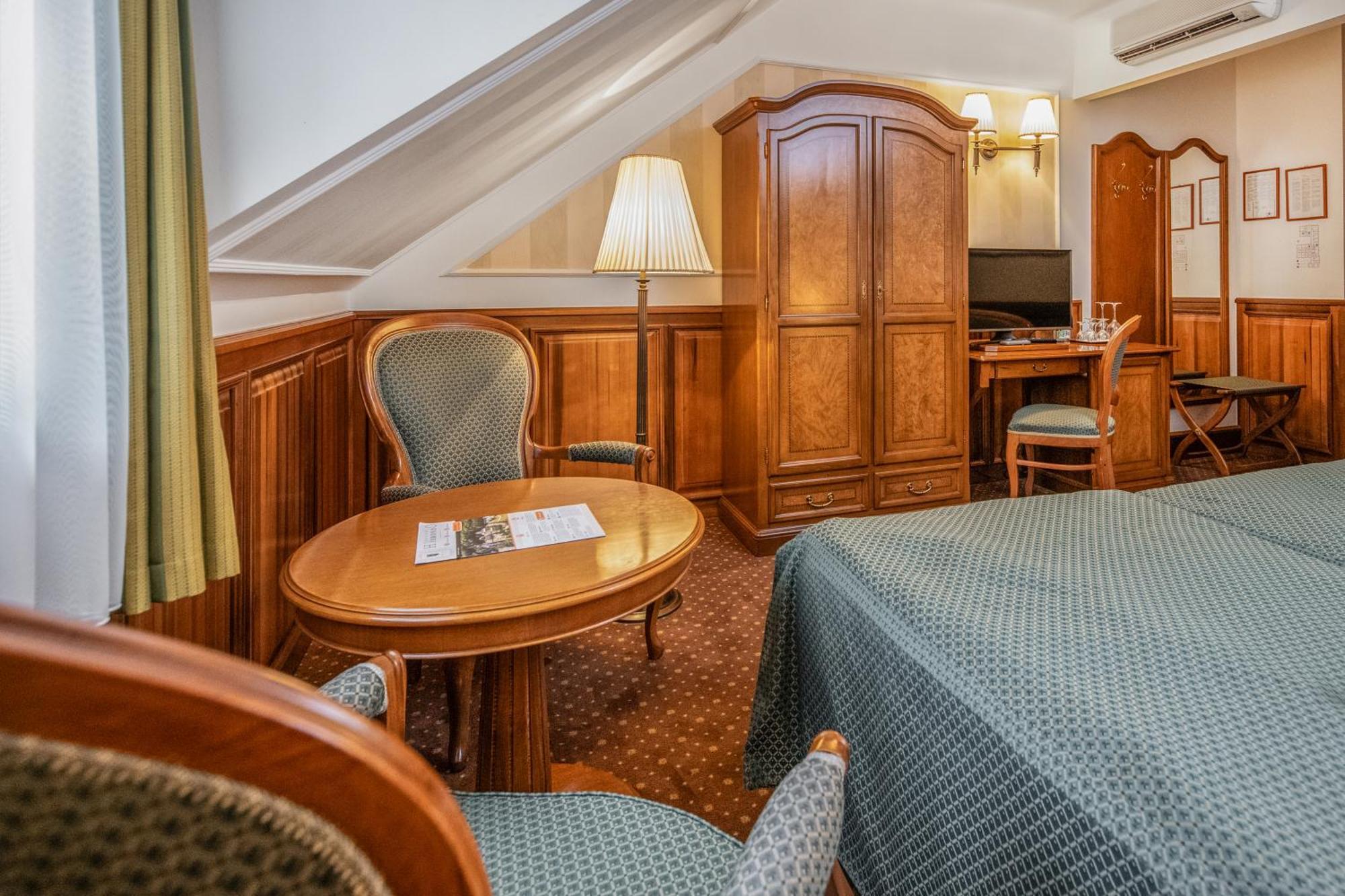 Kastelyhotel Sasvar Resort Parádsasvár المظهر الخارجي الصورة