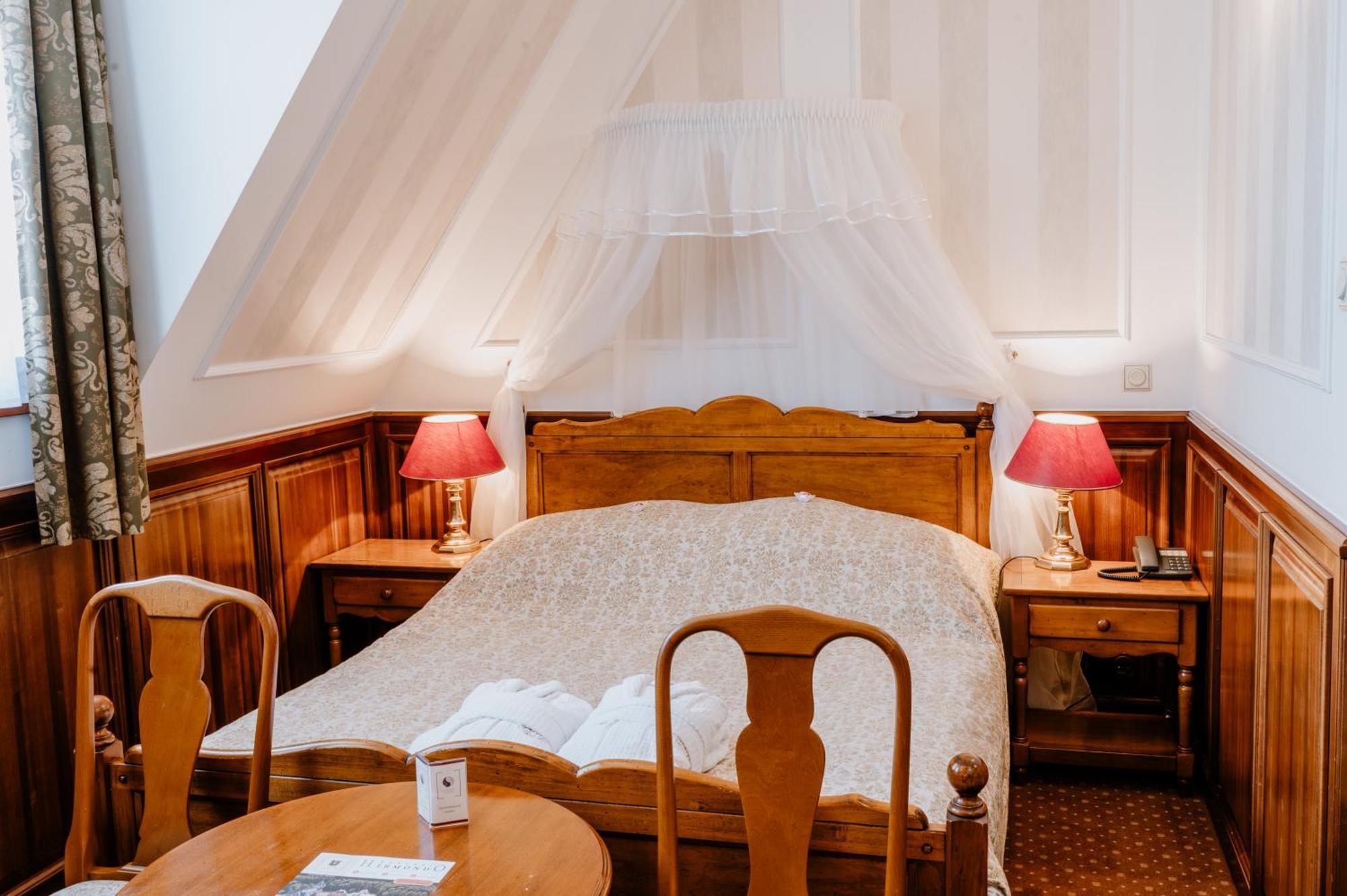 Kastelyhotel Sasvar Resort Parádsasvár المظهر الخارجي الصورة