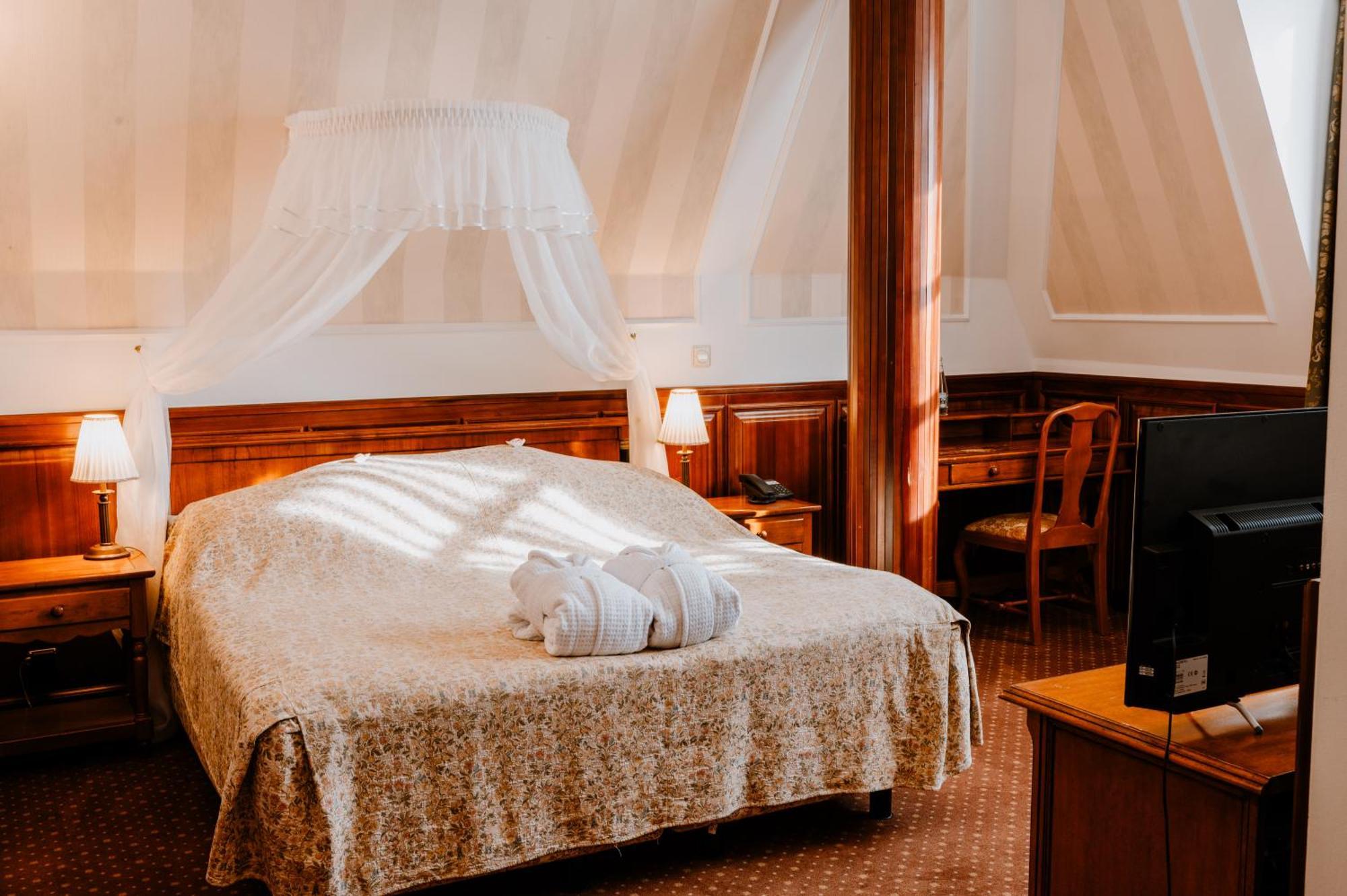 Kastelyhotel Sasvar Resort Parádsasvár المظهر الخارجي الصورة